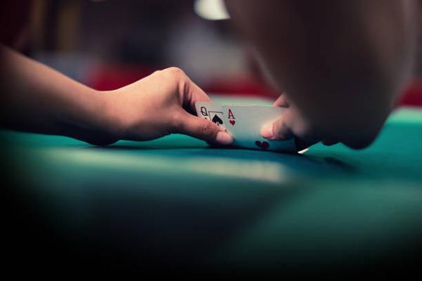 Explore Baccarat Betting Formats through an online casino Singapore Site for Gamers